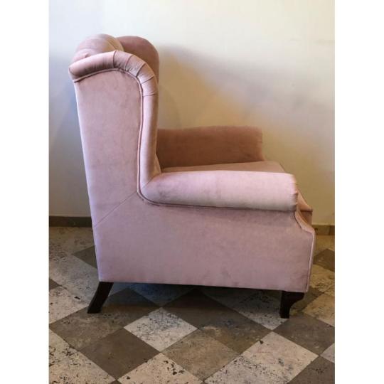 fules fotel klasszikus elegans nappali kenyelmes luxus haz balaton nyaralo egyedileg karpitozott butor fotel puff kanape lameridiana lakberendezes budapest uzlet buolt.jpg